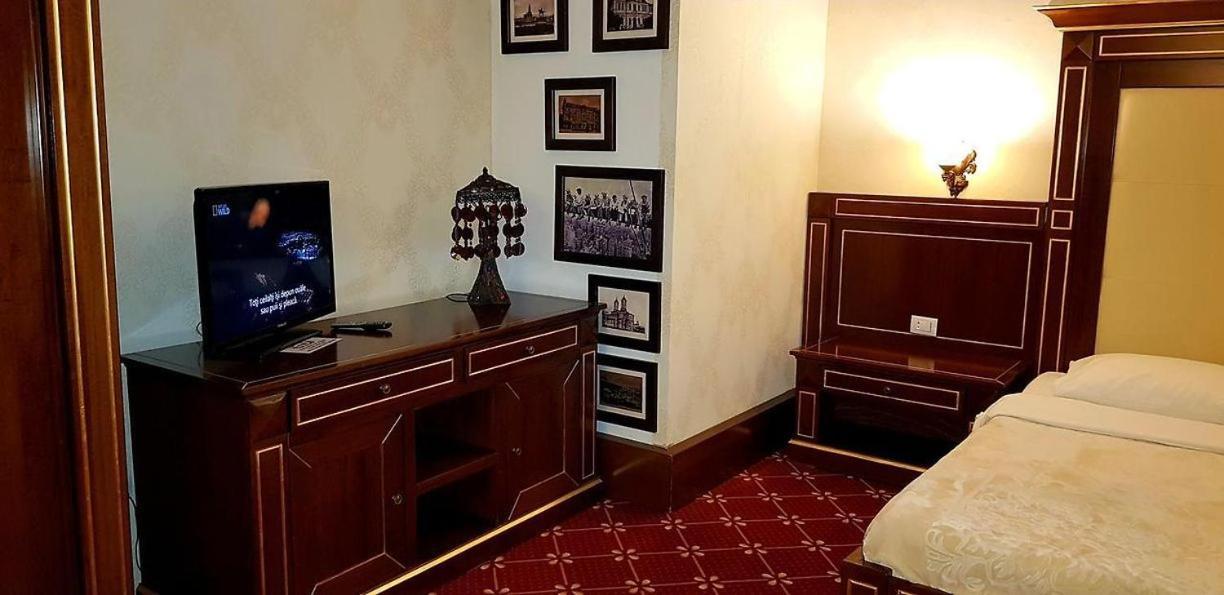Cazare Plopii Fara Sot Iasi Exteriér fotografie