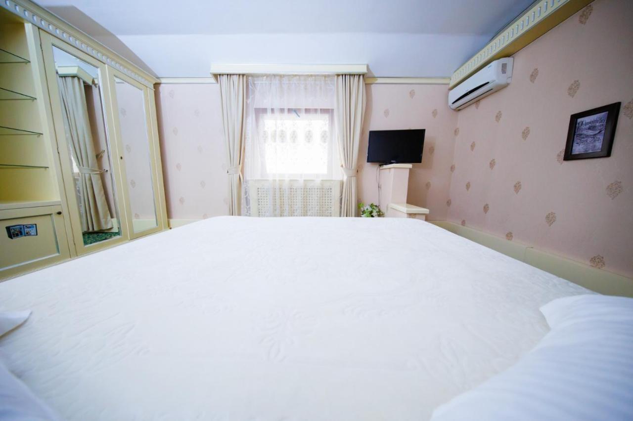 Cazare Plopii Fara Sot Iasi Exteriér fotografie