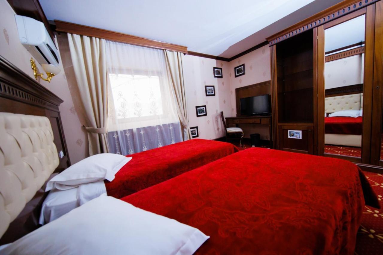 Cazare Plopii Fara Sot Iasi Exteriér fotografie